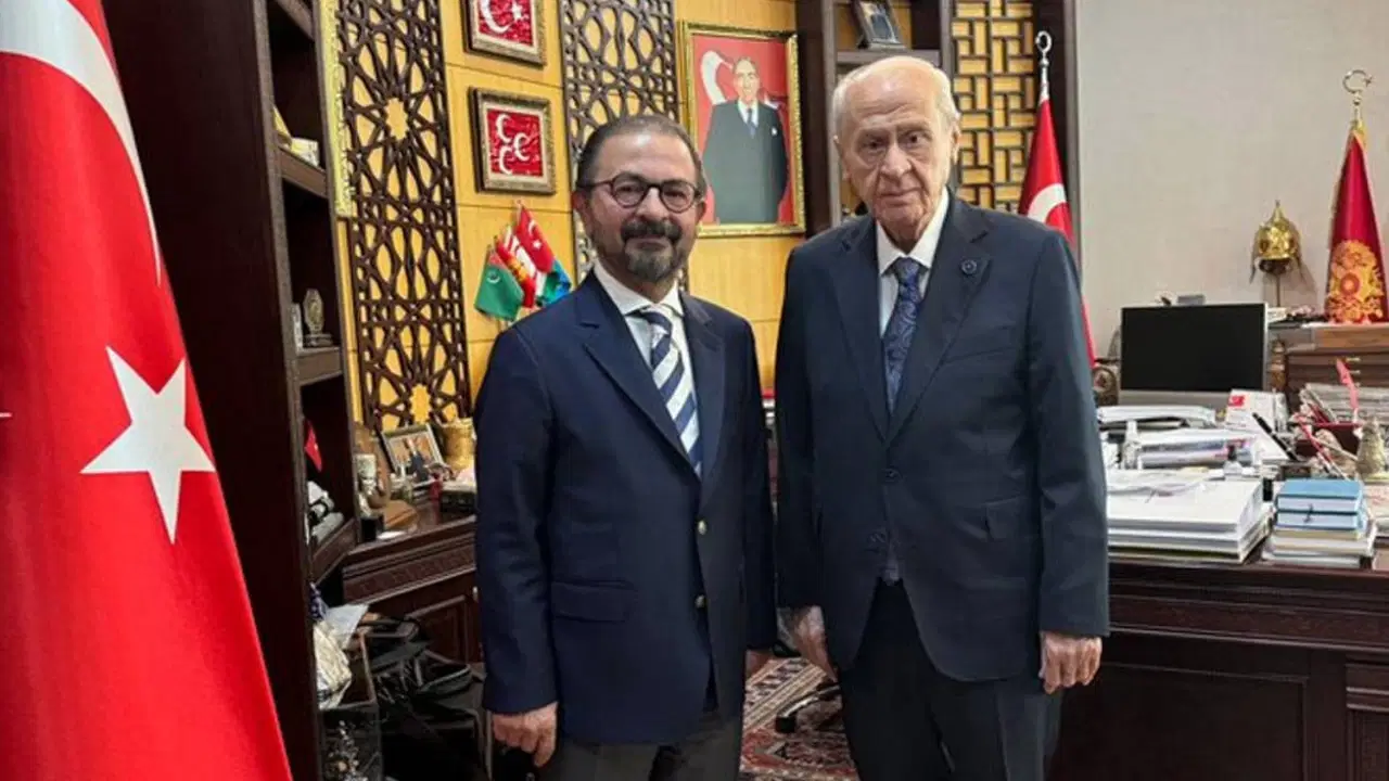 akp-mhp-cekismesinde-yeni-perde-mi-mhpye-yakin-bir-isim-daha-hedefte-t8RcNCuP.jpg