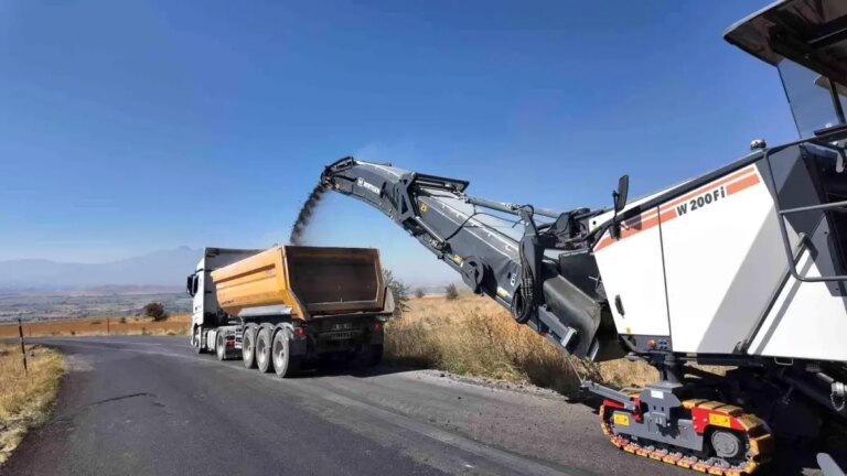 kayseri-buyuksehir-belediyesinden-kirsal-uzerine-30-milyon-tllik-yol-yenileme-projesi-fgQDIRQd.jpg