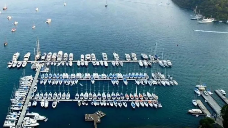 koc-holdingden-gocekte-dev-marina-hamlesi-160-milyon-dolarlik-anlasma-yapildi-m5v4mAje.webp