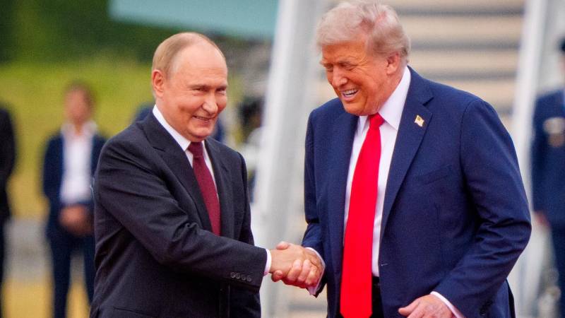 trump-beyaz-saraydaki-ukrayna-gorusmelerinin-ardindan-putini-aradi-kremlin-yapici-ve-samimi-bir-gorusmeydi-8nG7n1V6.jpg