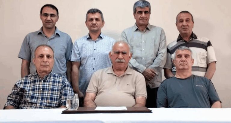 dem-bastiriyordu-5-vekil-ocalan-icin-imraliya-gidecek-DxdSalhy.jpg