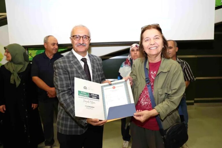 gebzede-843-hak-sahibi-tapularini-aldi-g7QUb37z.jpg