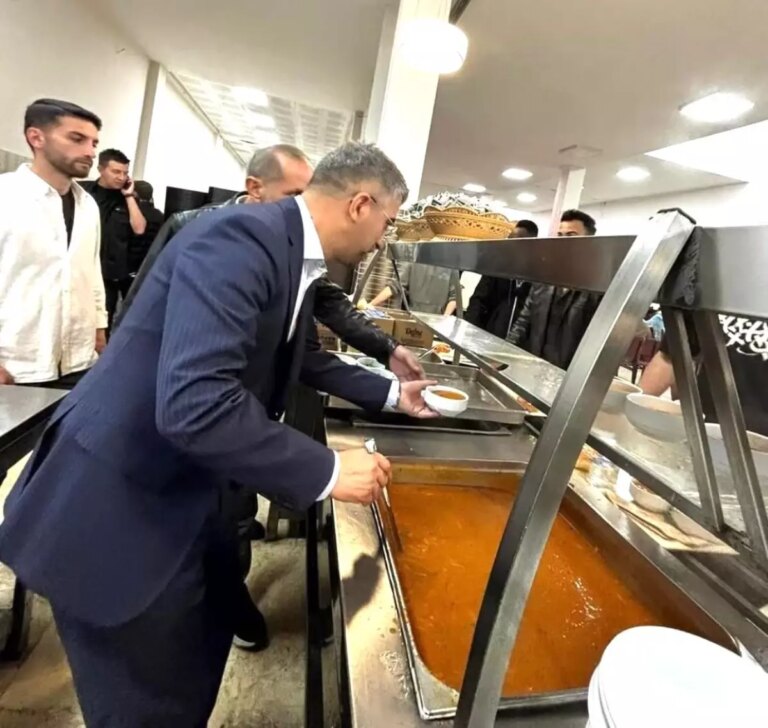 ak-parti-erzurum-genclik-kollari-kampuse-hosgeldiniz-dedi-OQiL9TaZ.jpg
