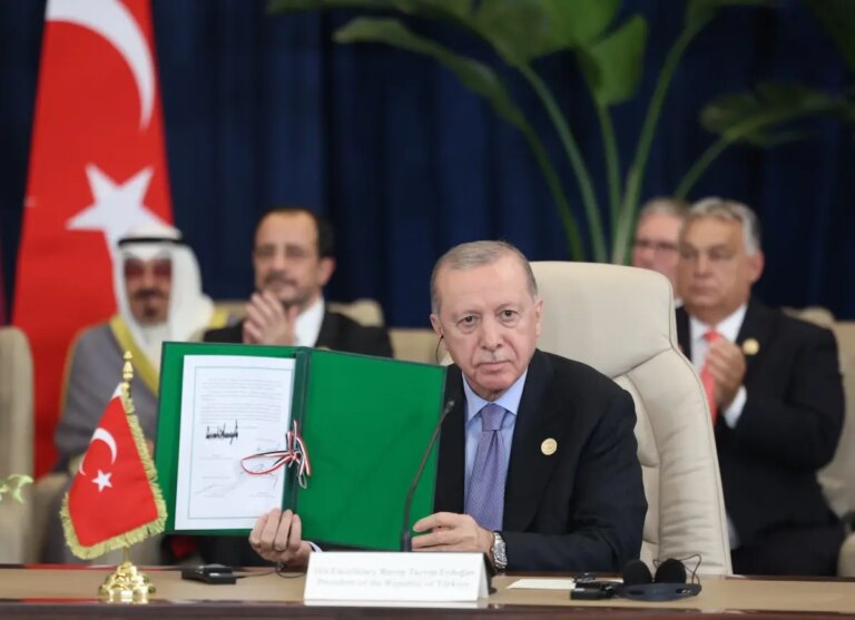 cumhurbaskani erdogan baris icin sarm el seyh zirvesine katildi yTFfdx26.jpg