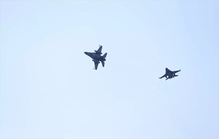 fethiyede f 16 gosteri ucusu hvrtNBsg.jpg