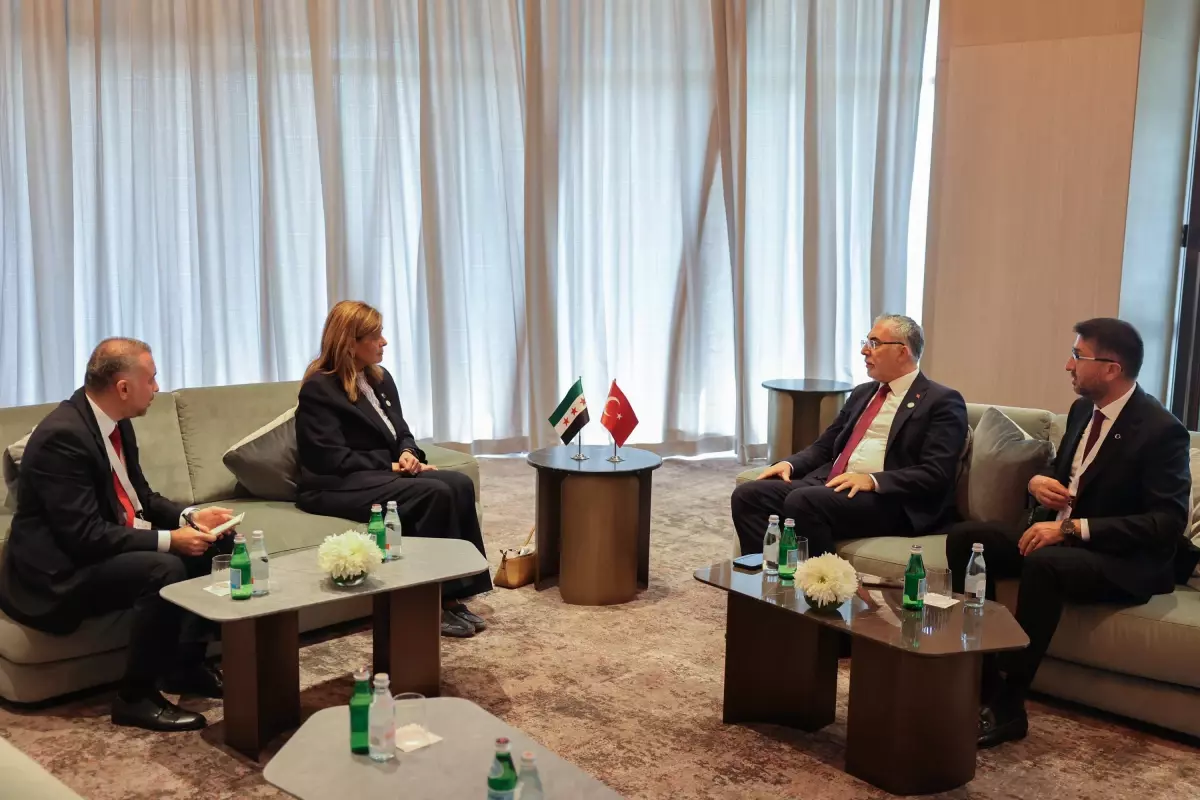 isikhan ve kabawat dohada bulustu P8hj9SE1.jpg