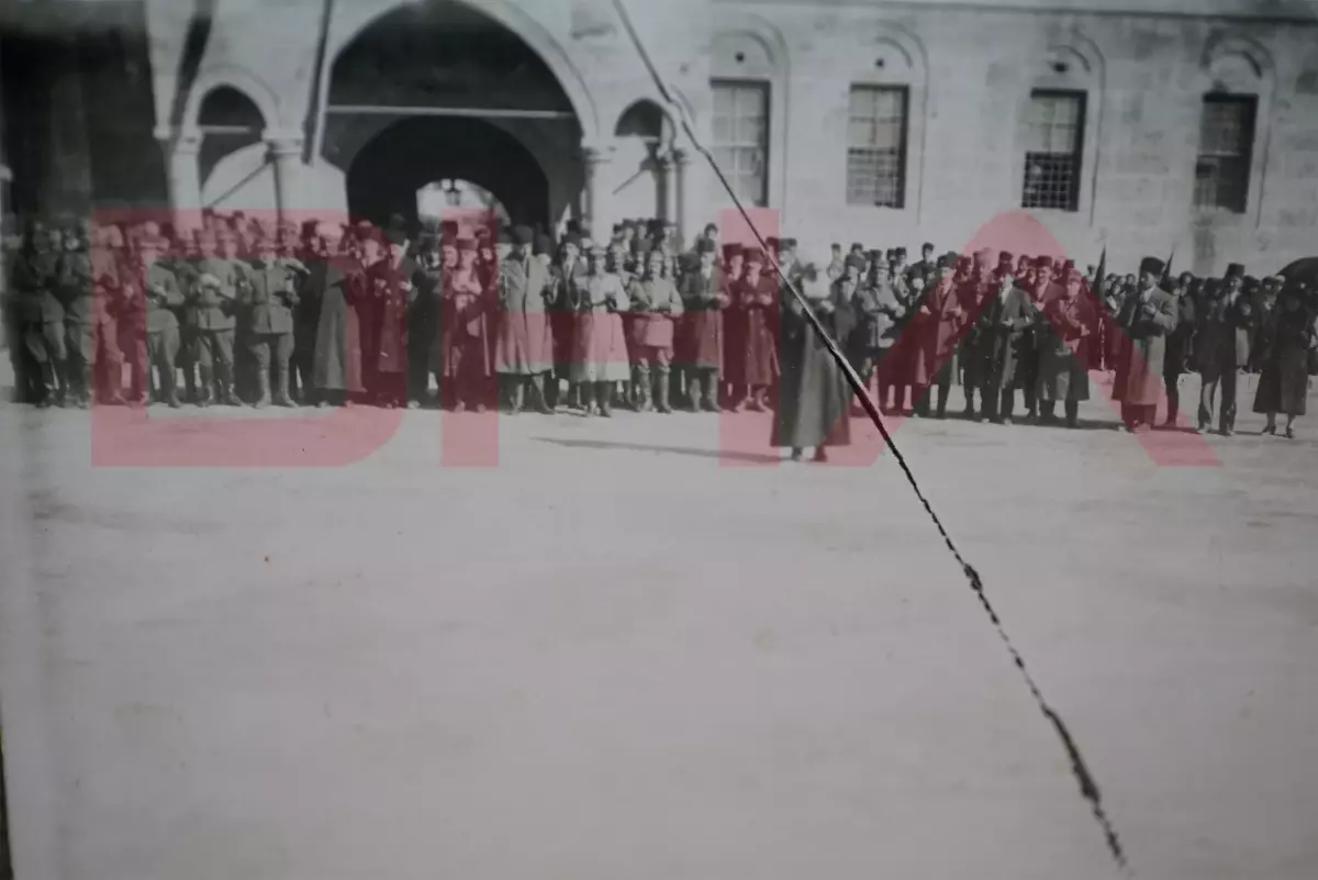 sivasta cumhuriyetin ilk dualarini belgeleyen tarihi fotograflar gun yuzune cikti AEjkS7TT.jpg