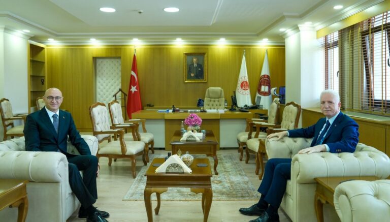 vali gulden yeni bassavciya ziyaret wSZAvtlL.jpg