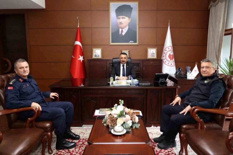 zonguldakta haftalik asayis ve guvenlik toplantisi yapildi 4PrAj8EY.jpg