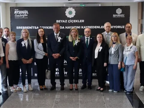 Srebrenitsa soykiriminda katledilenler bakirkoyde unutulmadi M33VJVGC